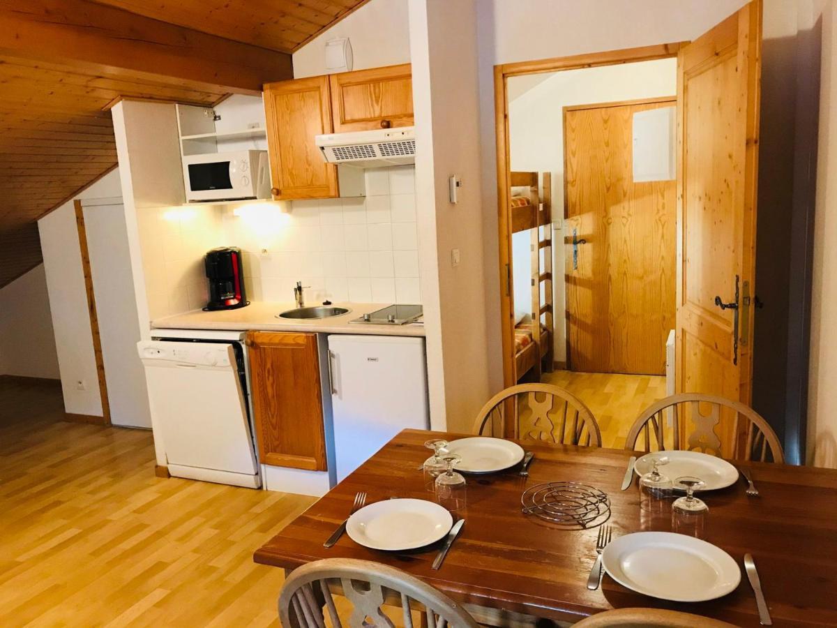 Mansarde Avec Balcon, Piscine Et Parking Souterrain A - Fr-1-629-92 Apartment Samoens